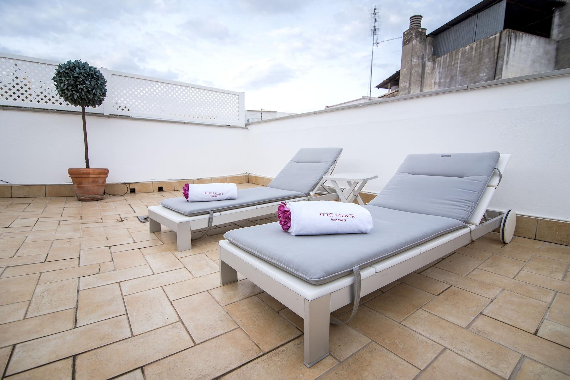 Petit Palace Marques Santa Ana Seville Exterior photo