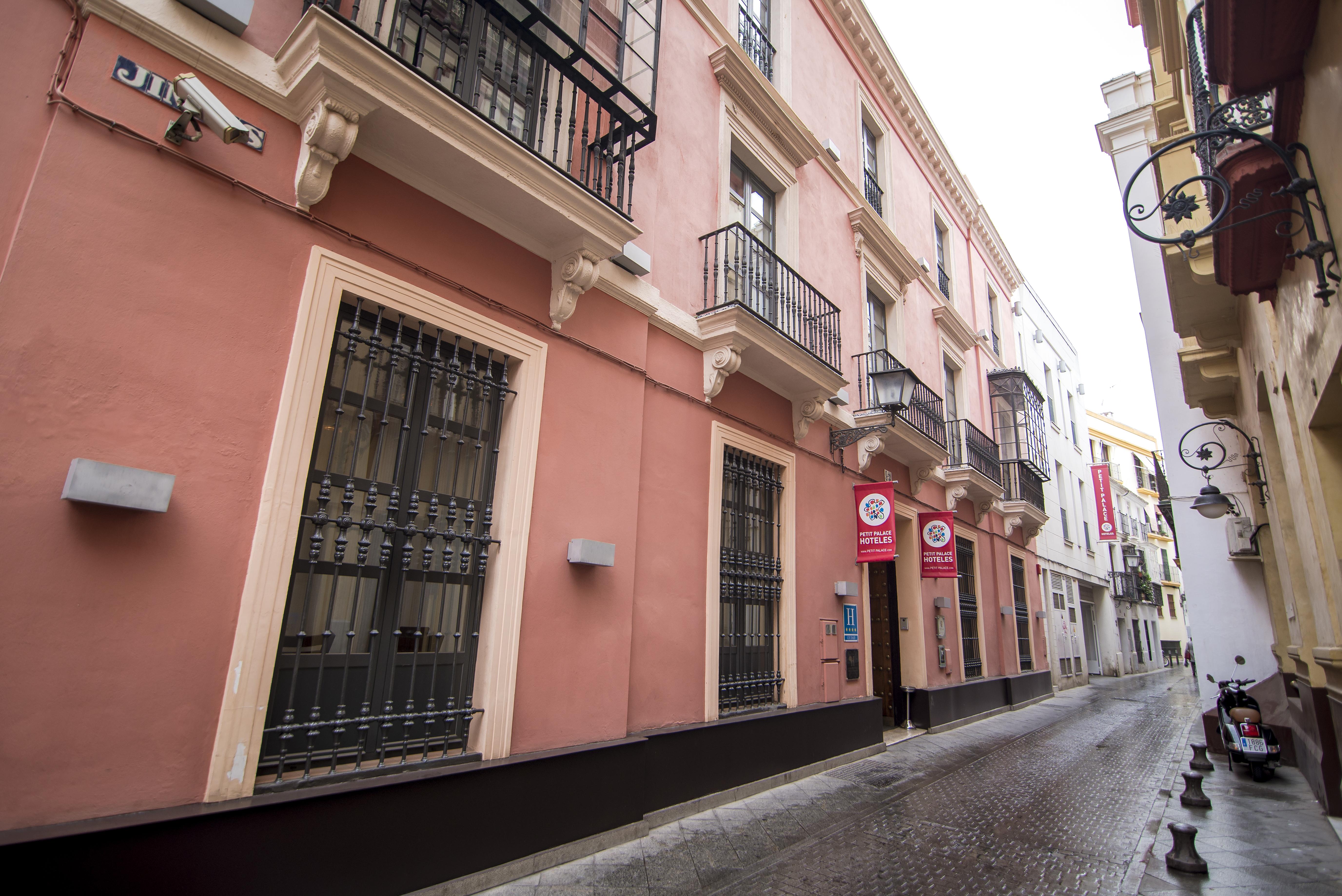 Petit Palace Marques Santa Ana Seville Exterior photo